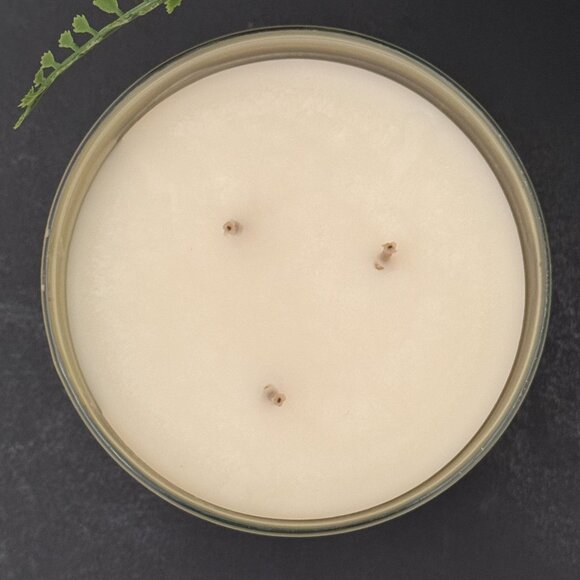 BBW Vanilla Romance Bath & Body Works 3 Wick Candle - Picture 7 of 10